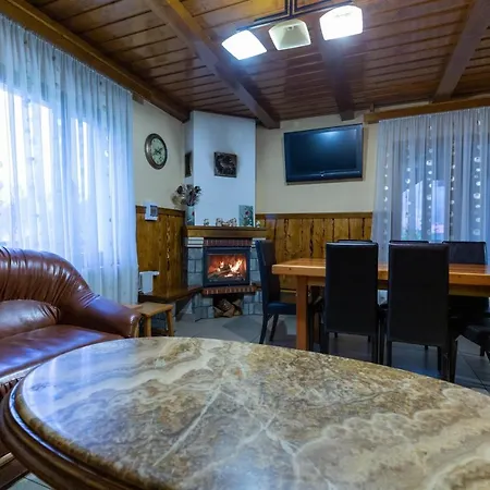 Vila Conacul De Sub Munte